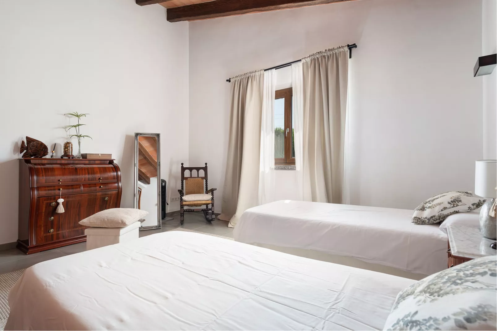 Bellpuig 4-Exterior summer