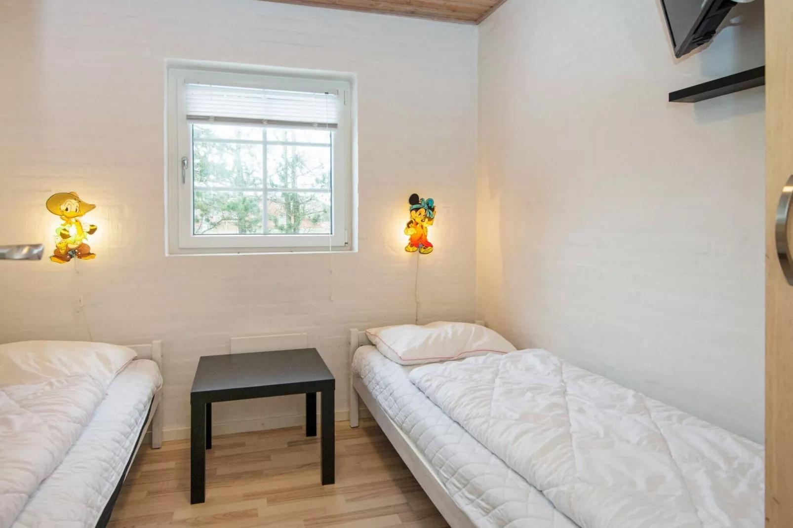 12 person holiday home in Ulfborg-Indoor