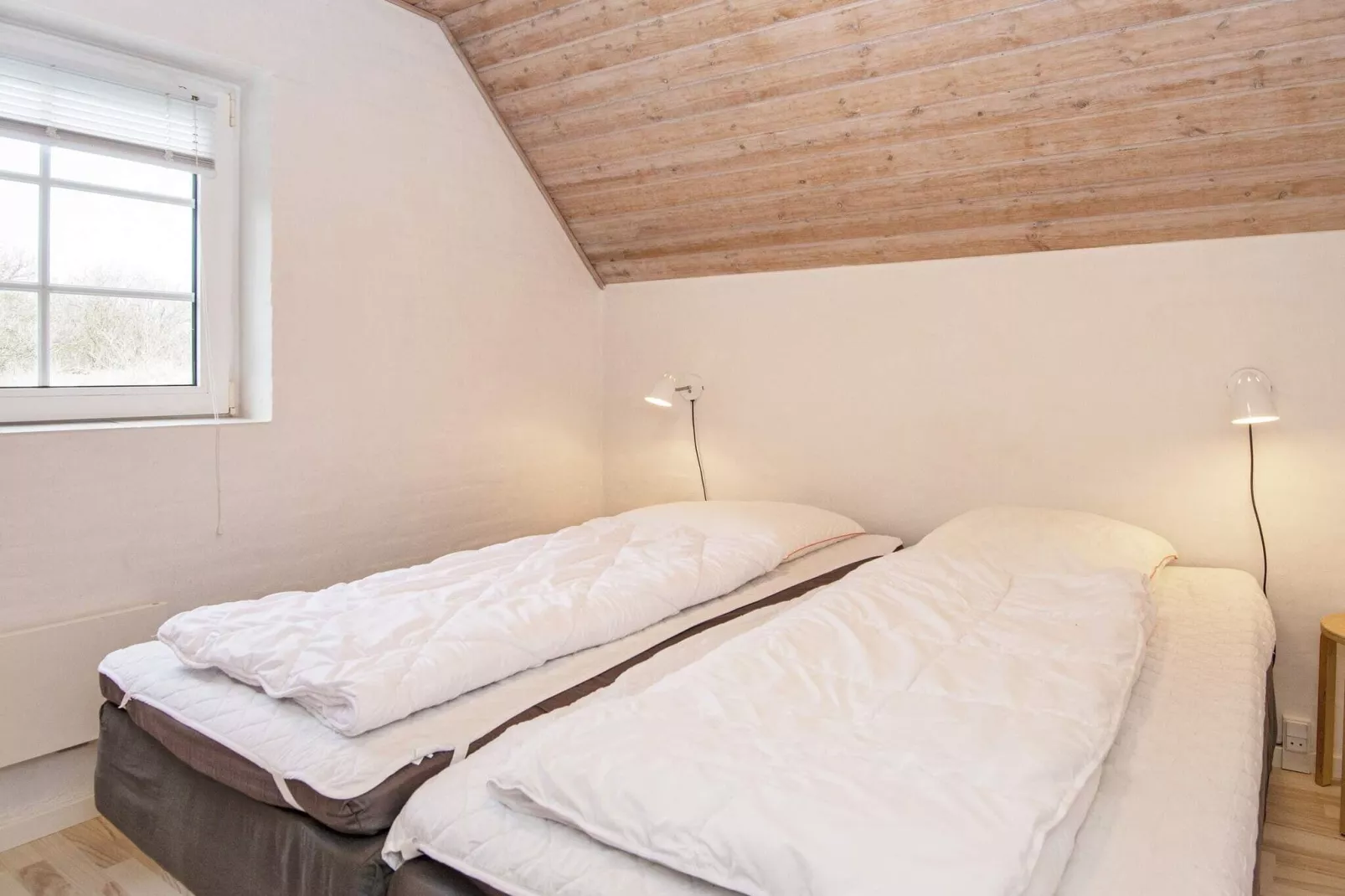 12 person holiday home in Ulfborg-Indoor