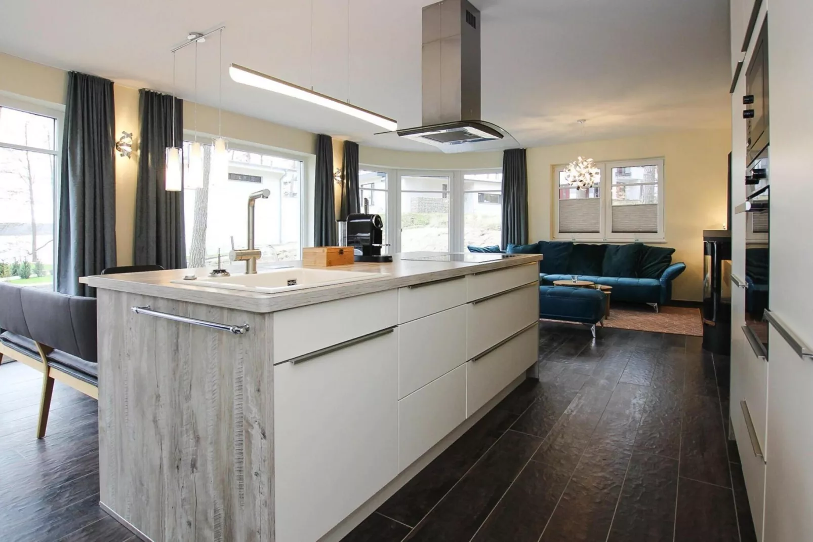 Villa Seeblick 146 qm-Kitchen