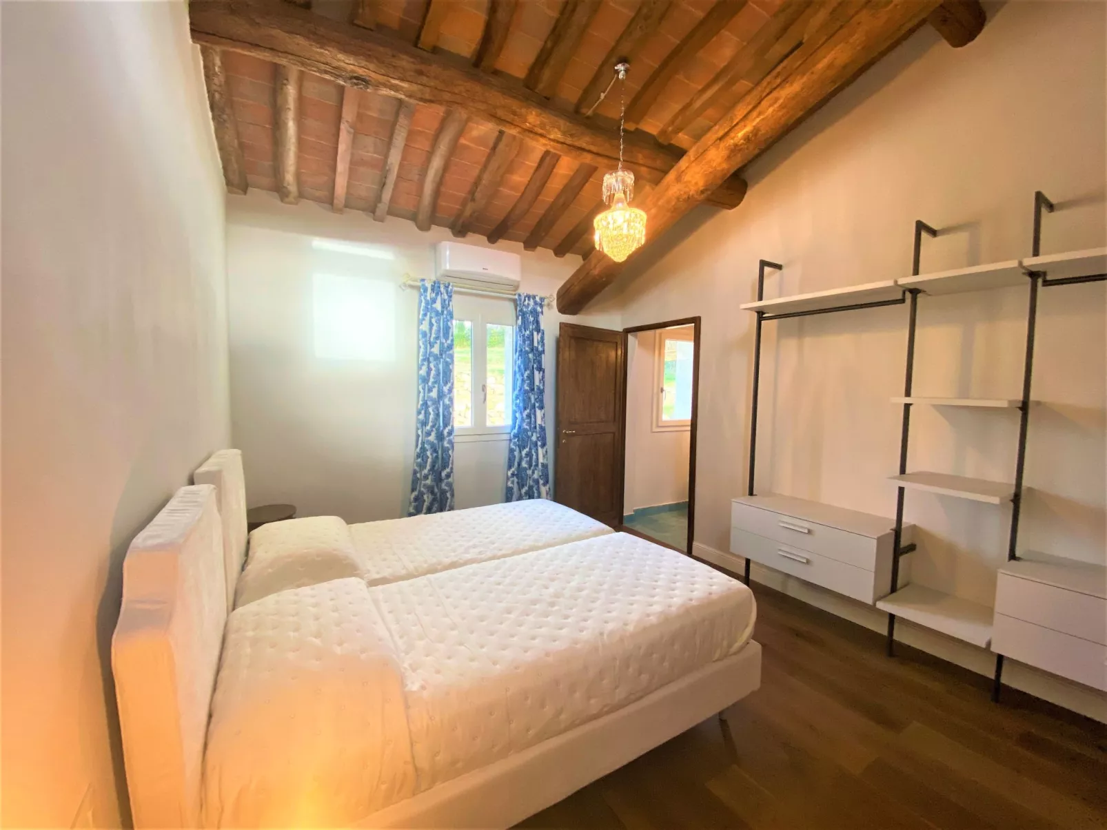 Villa Oliva-Inside
