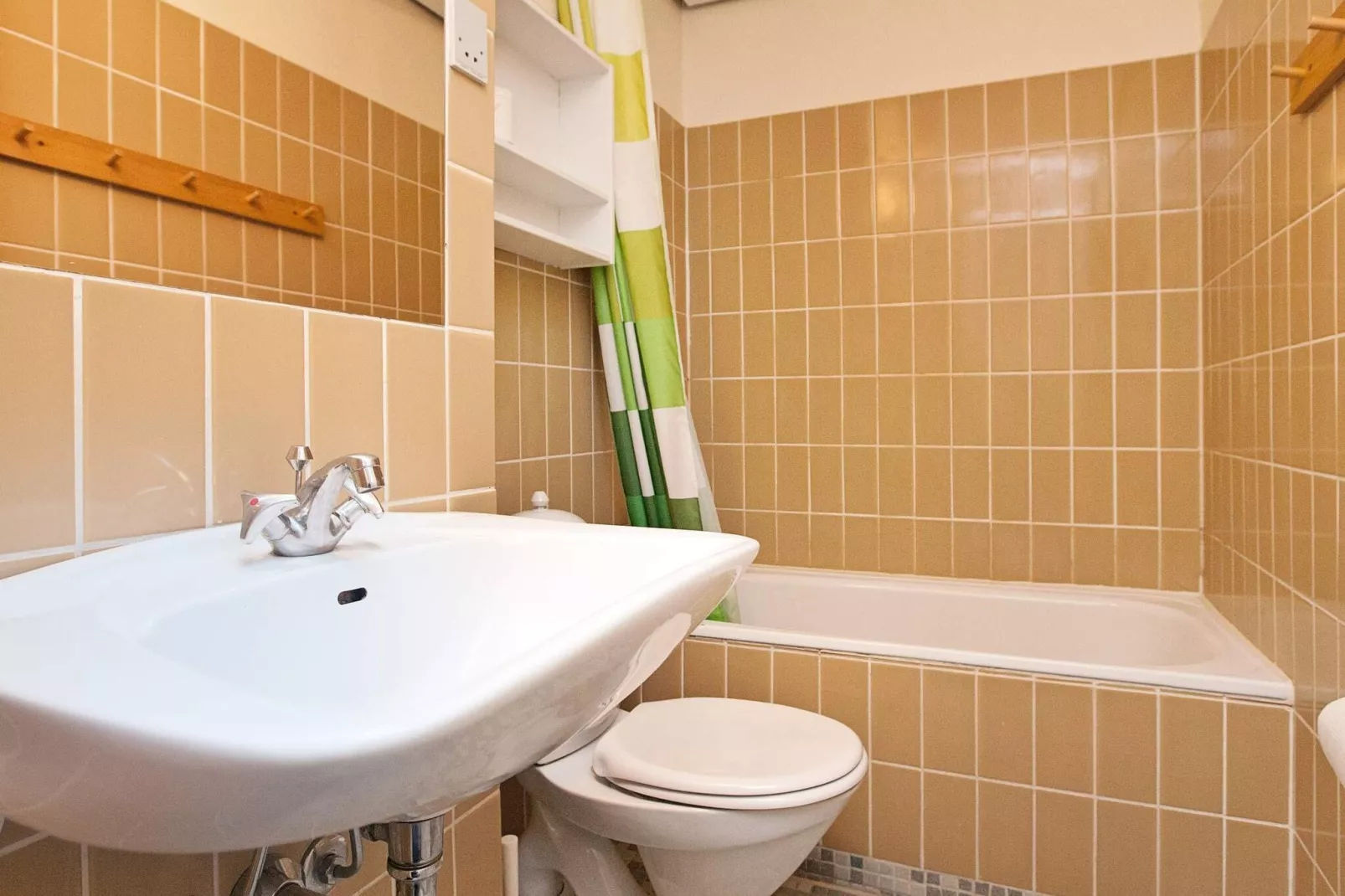 2 rooms-Indoor