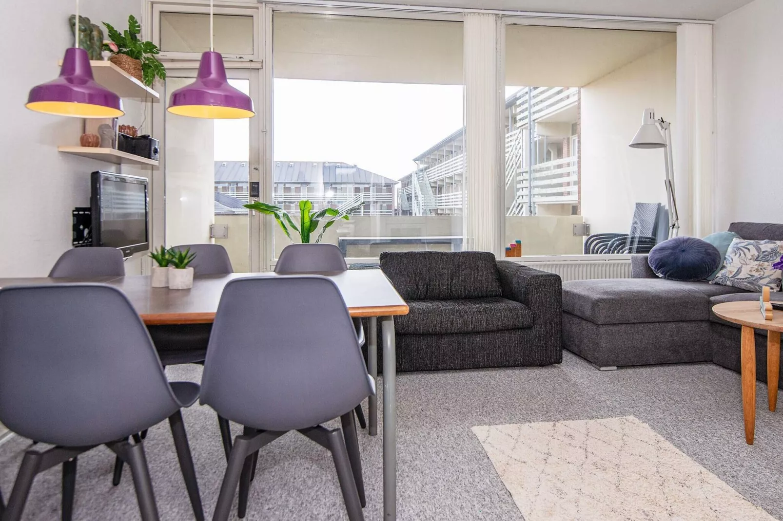3 room-Indoor