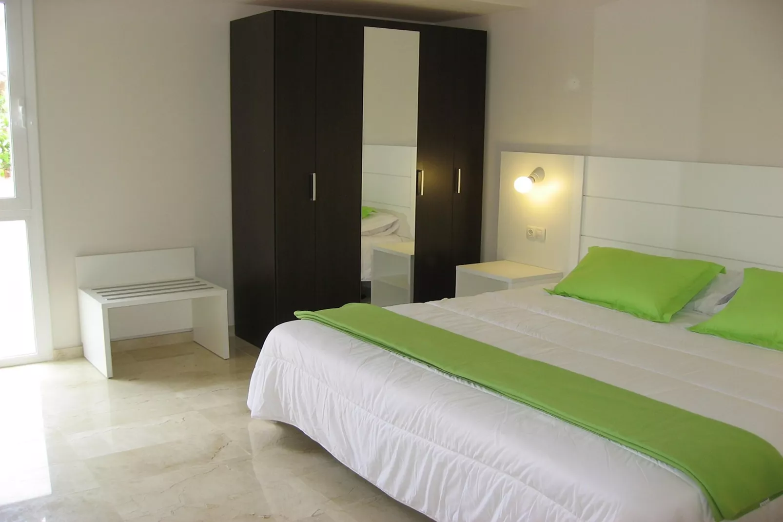 L' Escala trasero T24-Schlafzimmer
