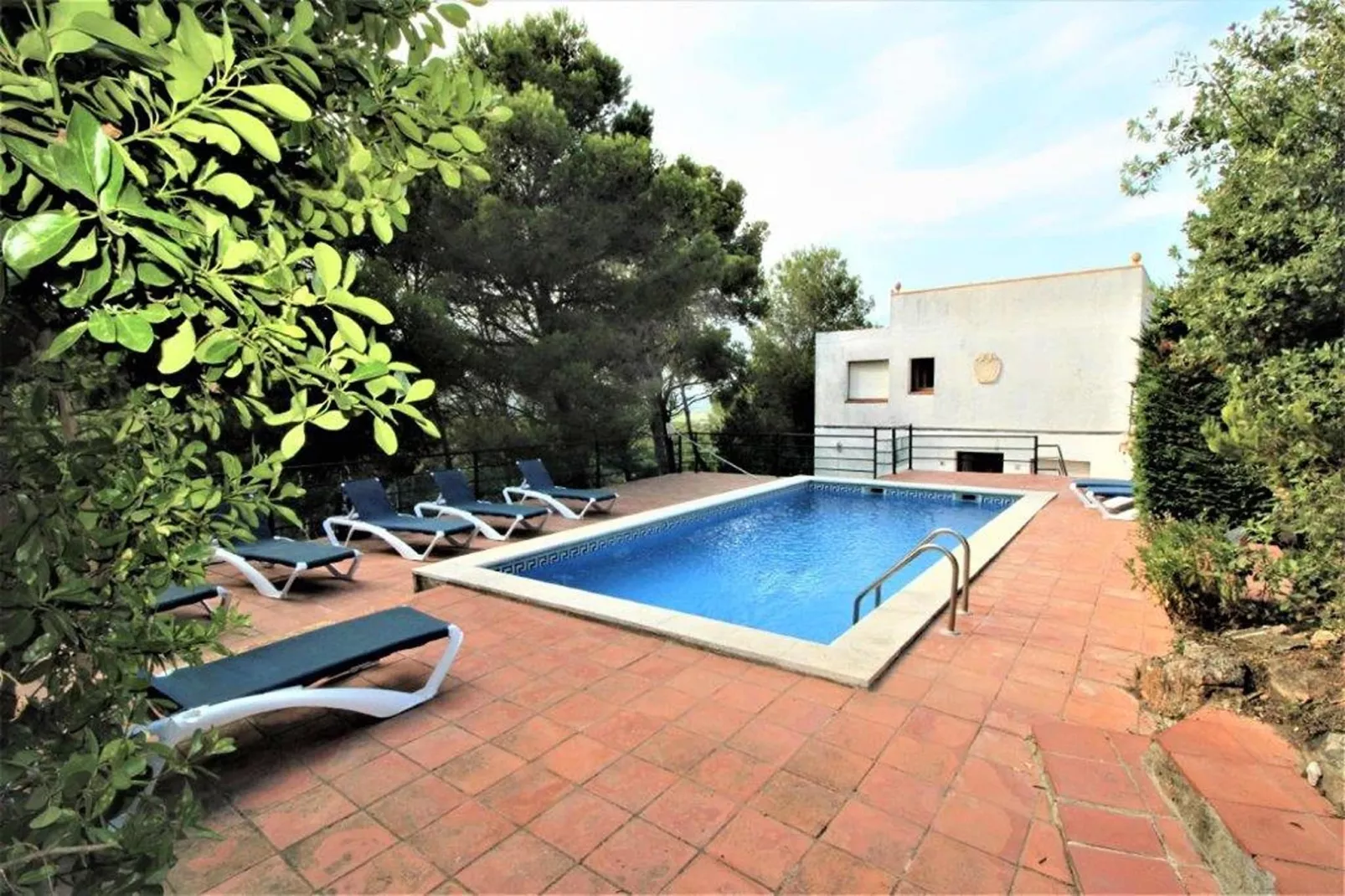 Apartamento Pals-Schwimmbad