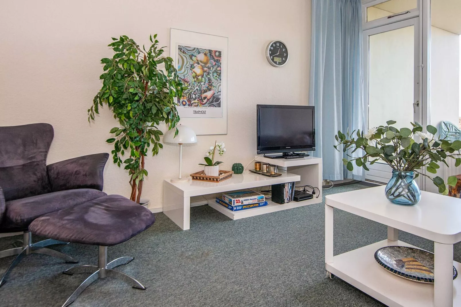 2 room w/seaview-Indoor