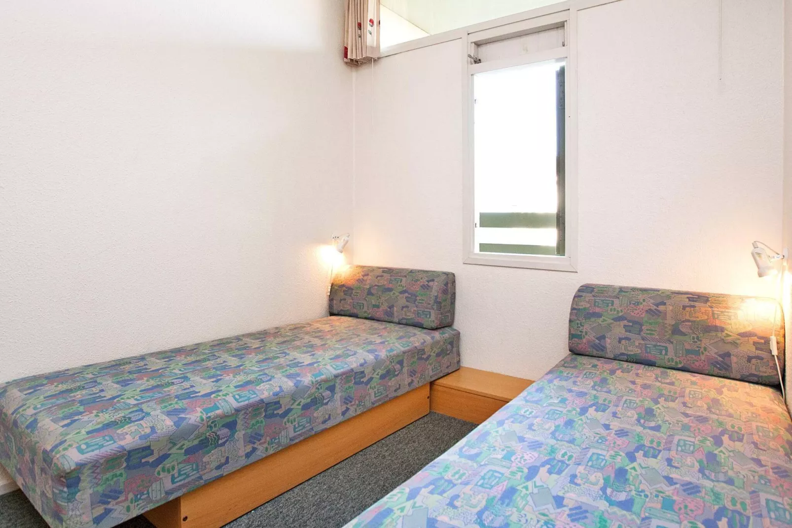 2 room w/seaview-Indoor