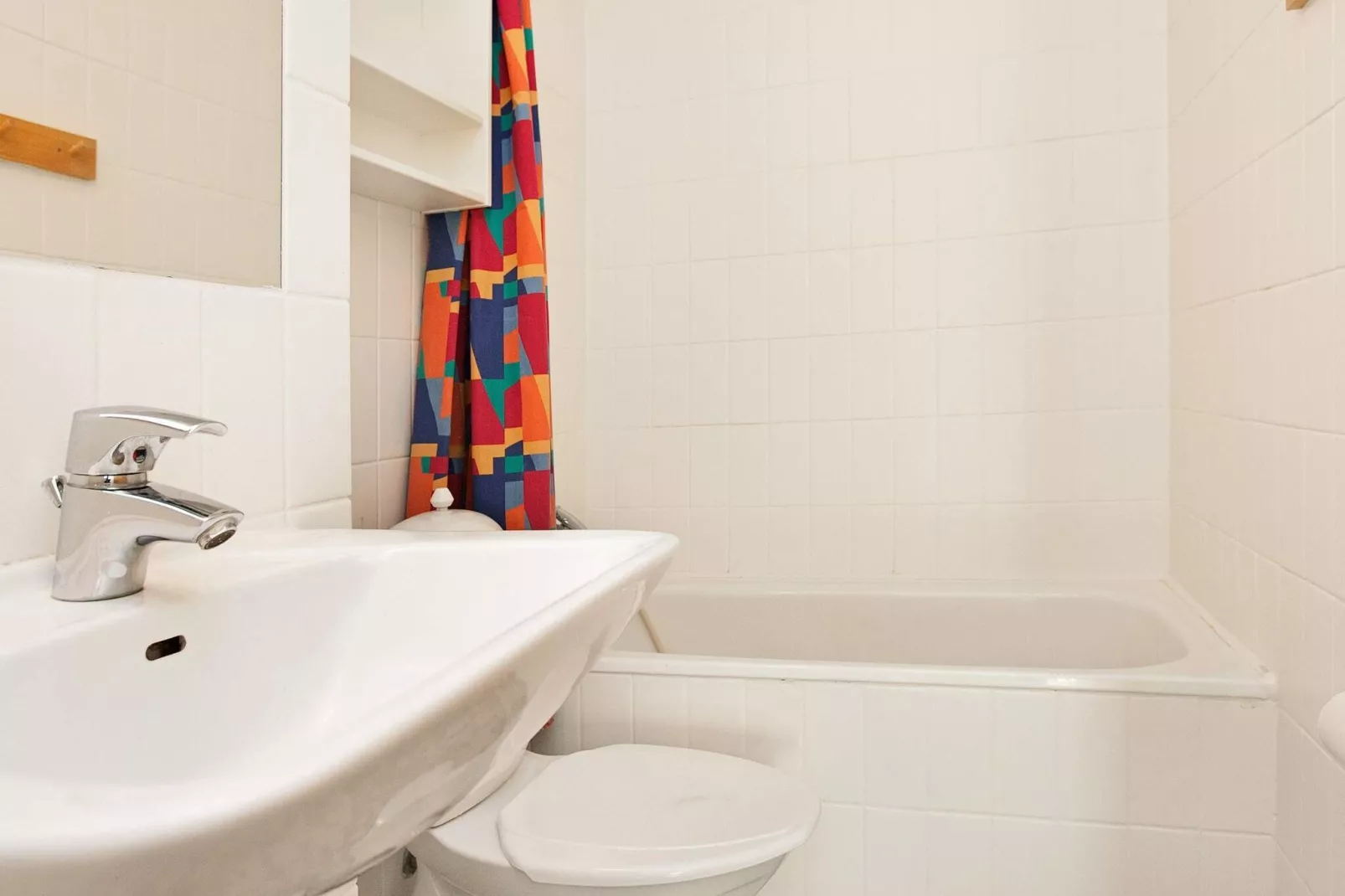 2 room w/seaview-Indoor