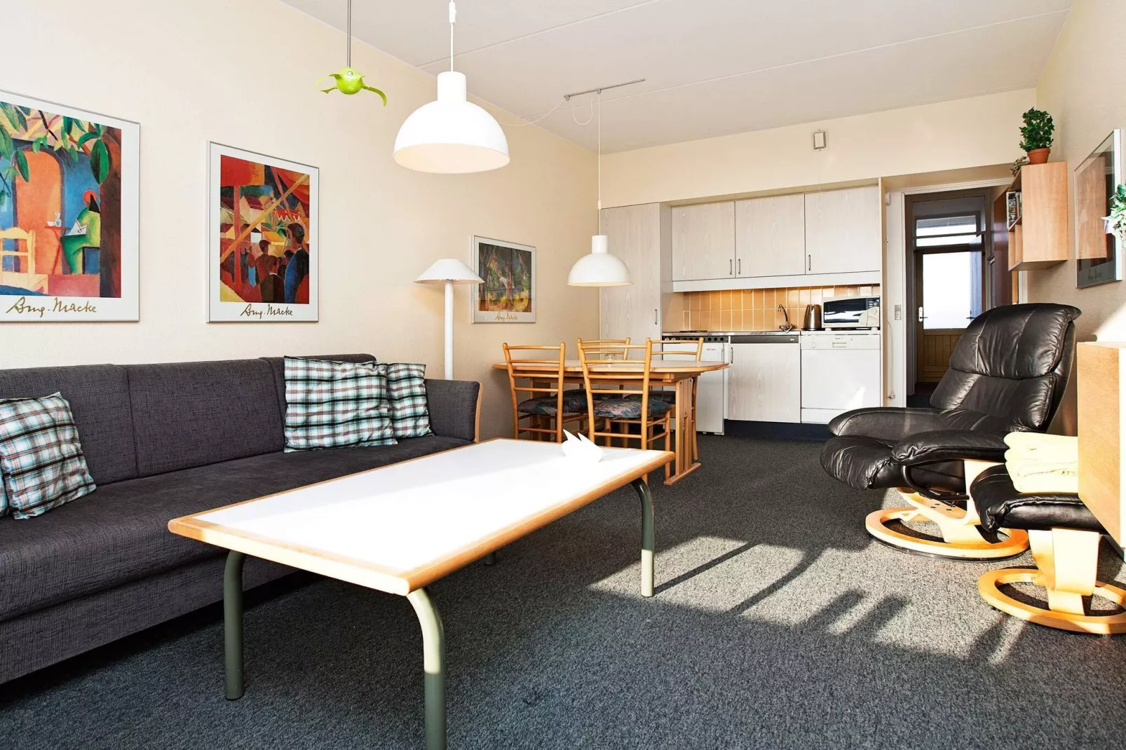 2 room w/seaview-Indoor