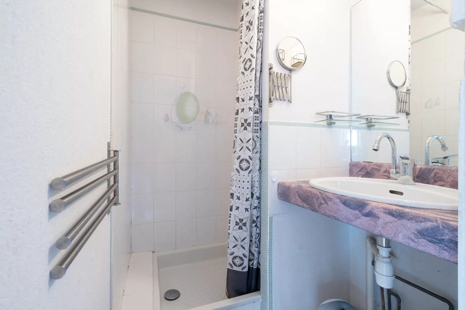 Amoureva F N°18 - 2P4-Bathroom