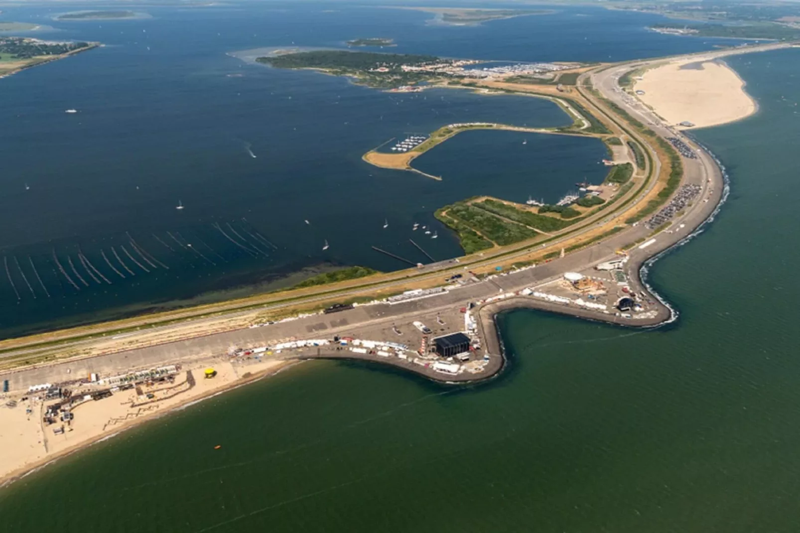 Beach Resort Brouwersdam 1-Areas summer 5km