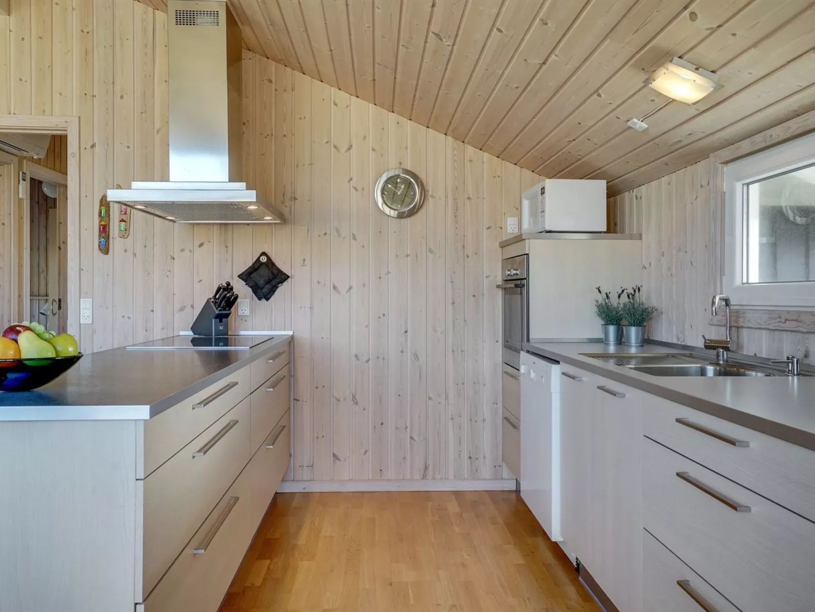 "Emelia" - 50m from the sea-Drinnen