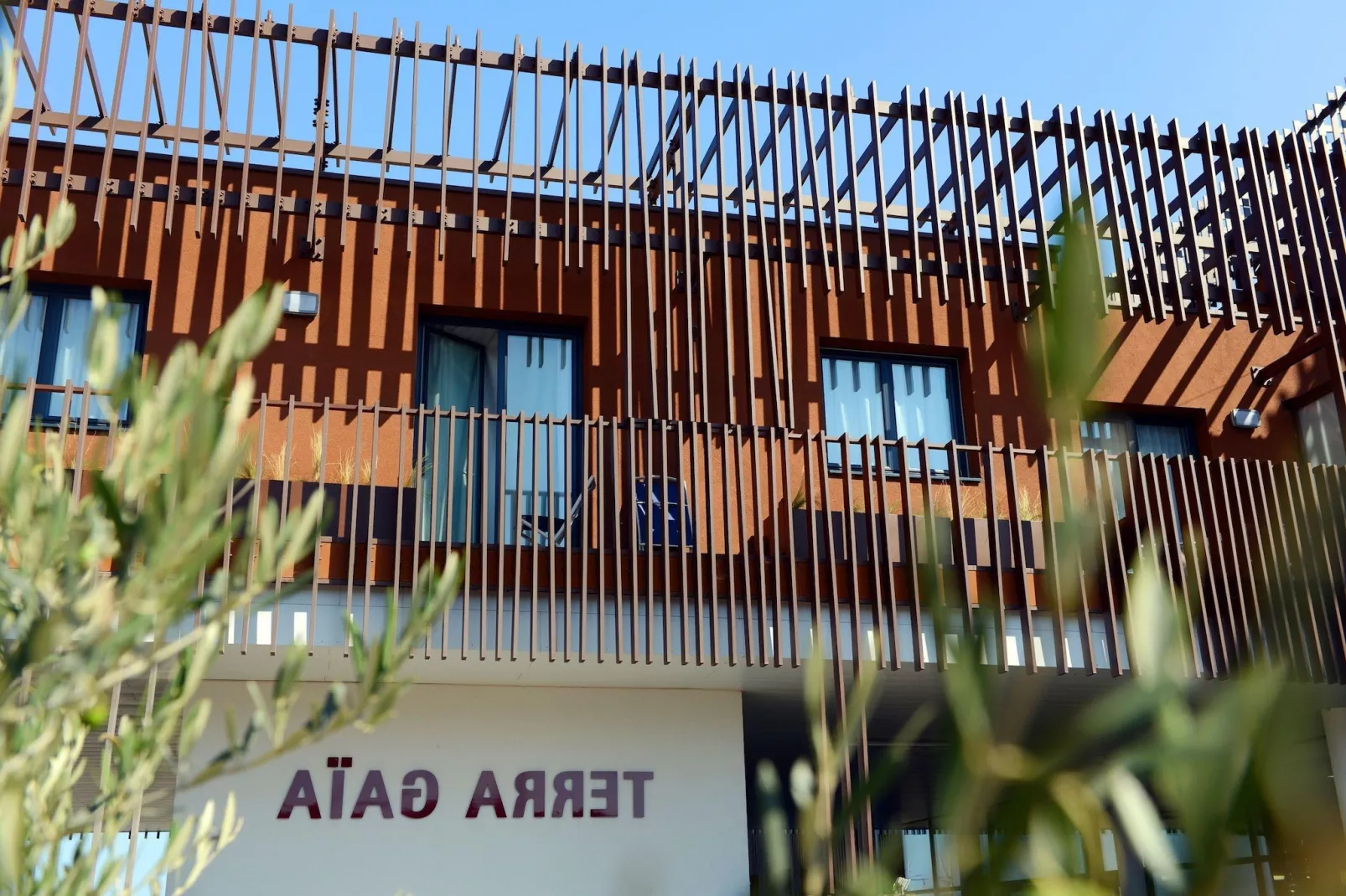 Terra Gaïa 6-Exterior summer