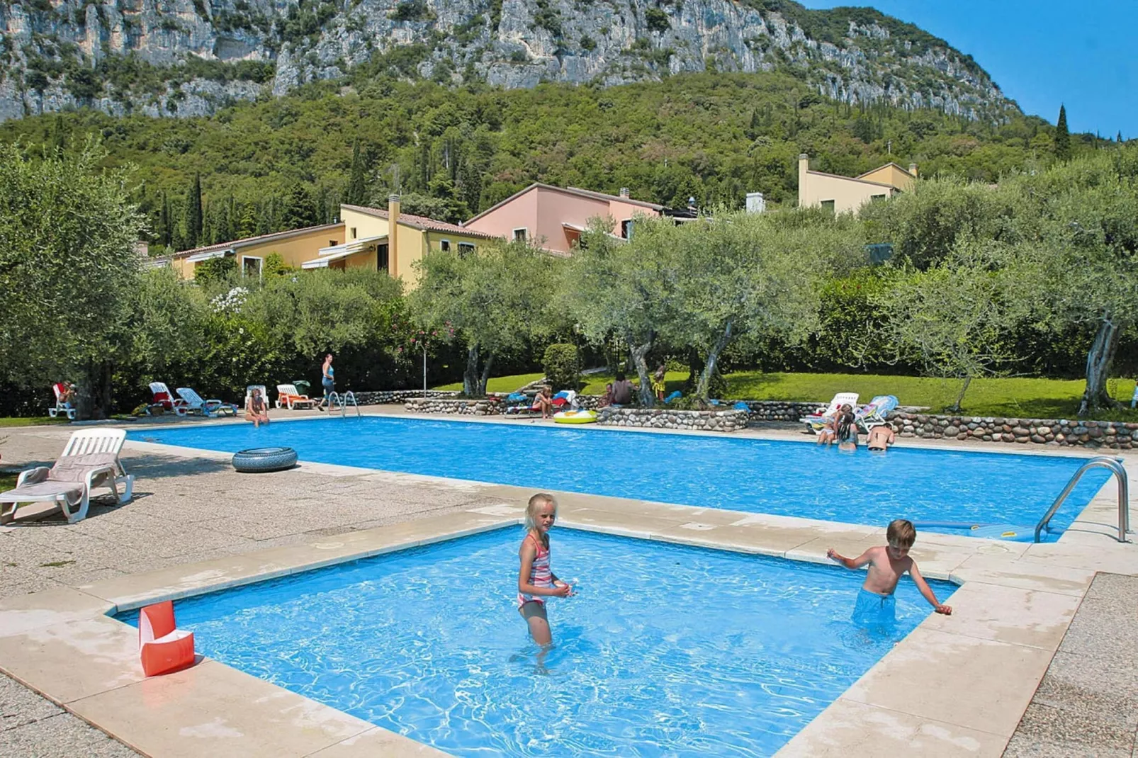 Residence Pratone, Garda-bilo classic-Pool