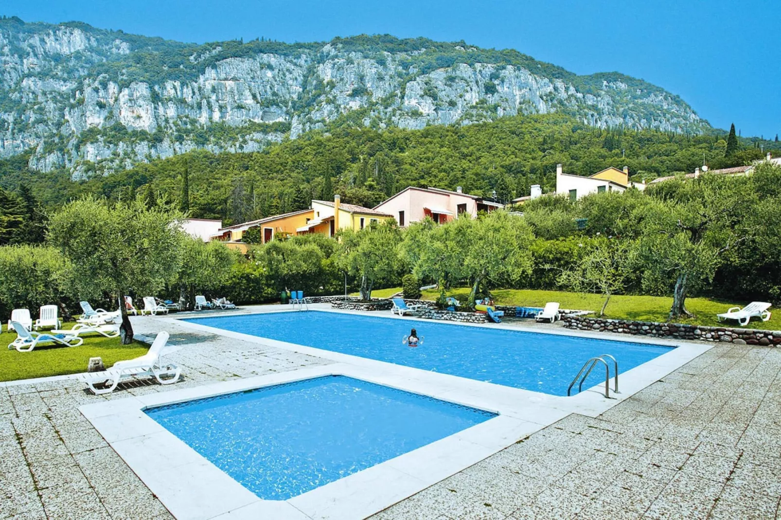 Residence Pratone, Garda-bilo classic-Pool