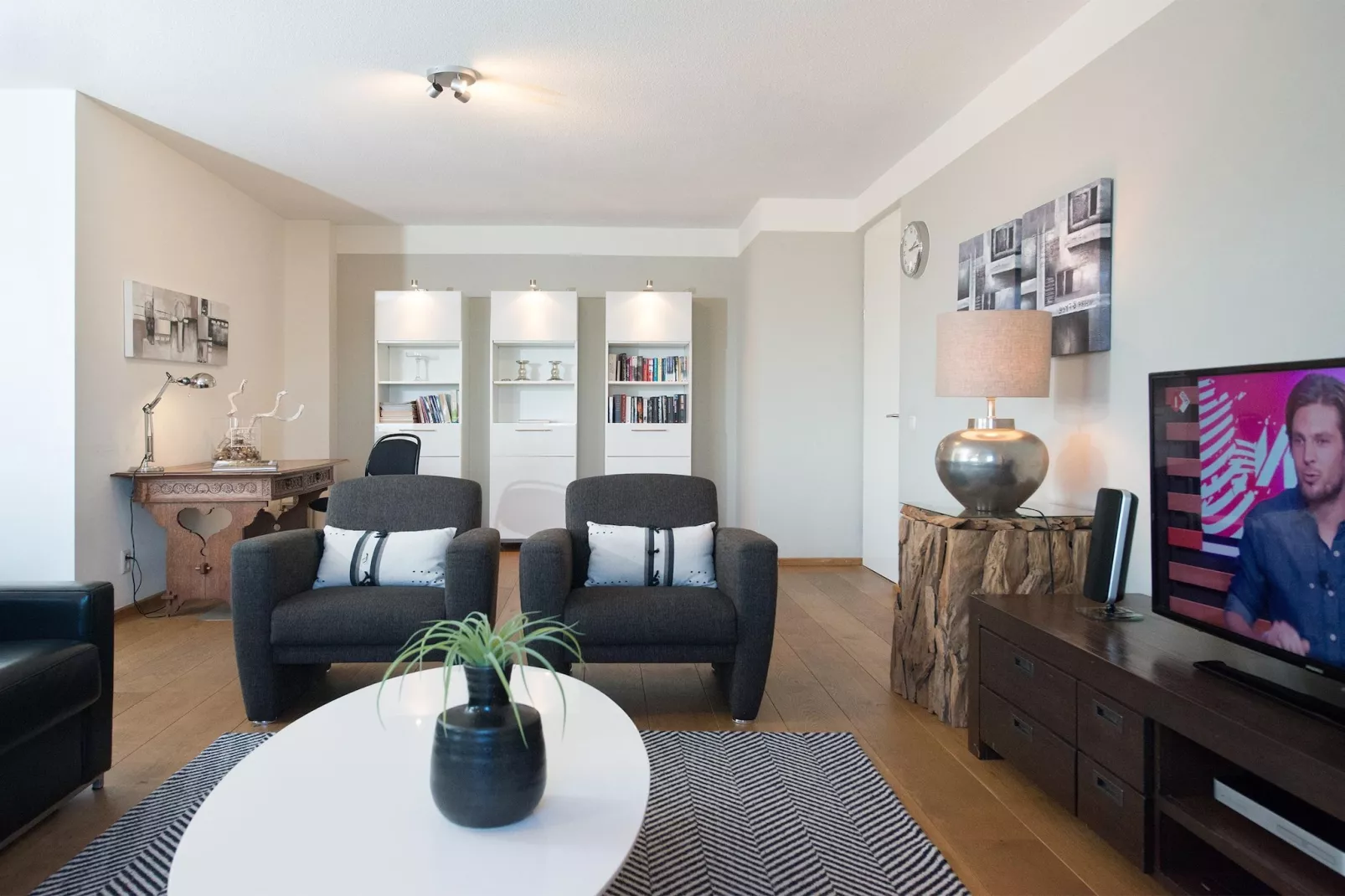 Scheveningen Harbour 40-Living room