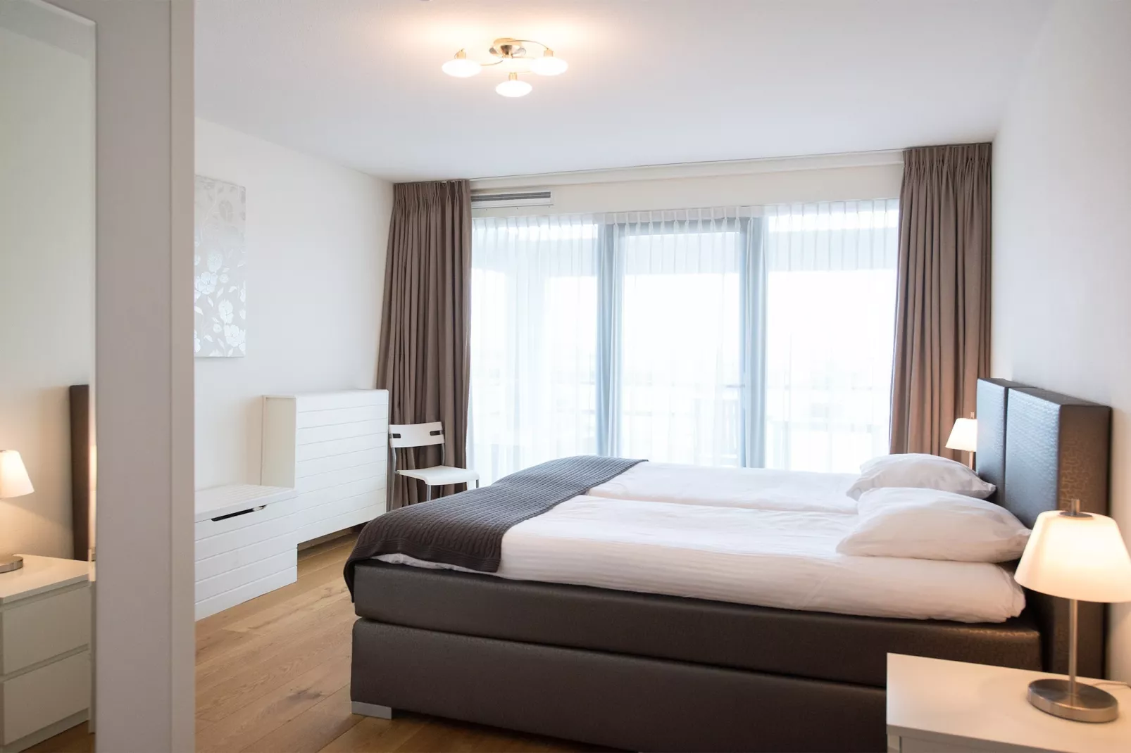 Scheveningen Harbour 40-Bedroom