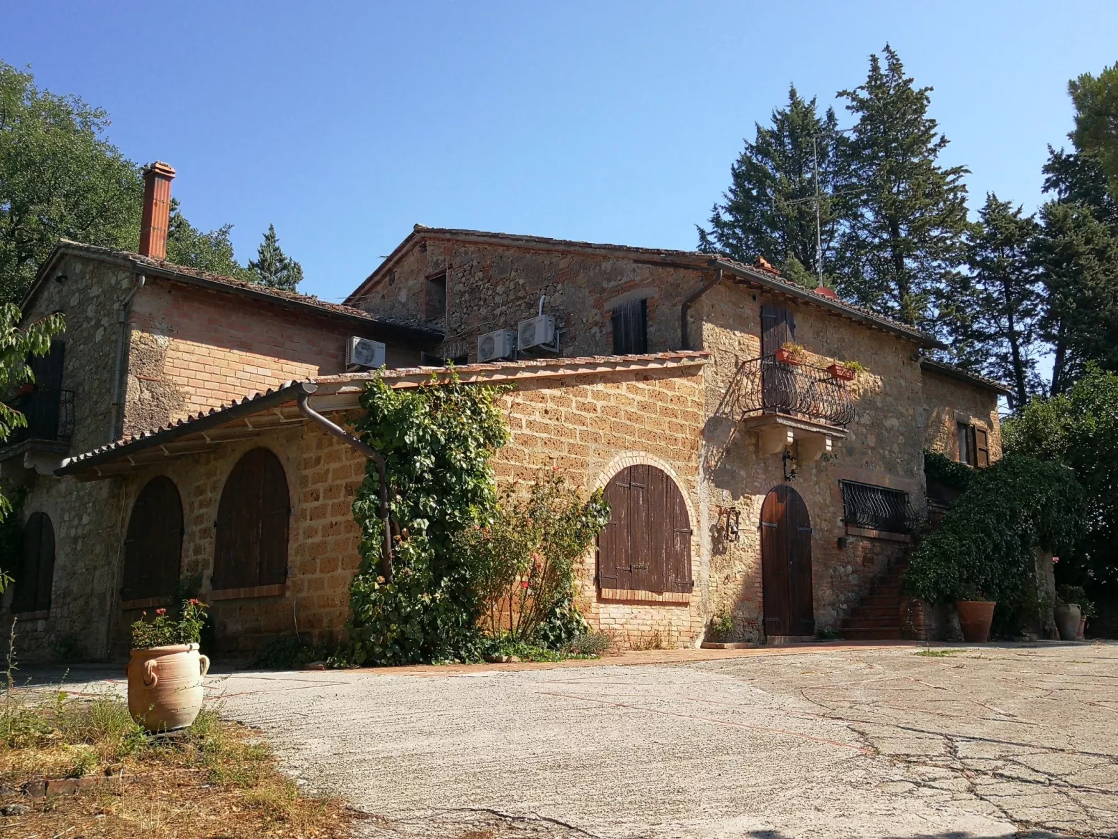 Villa Alari-Dehors