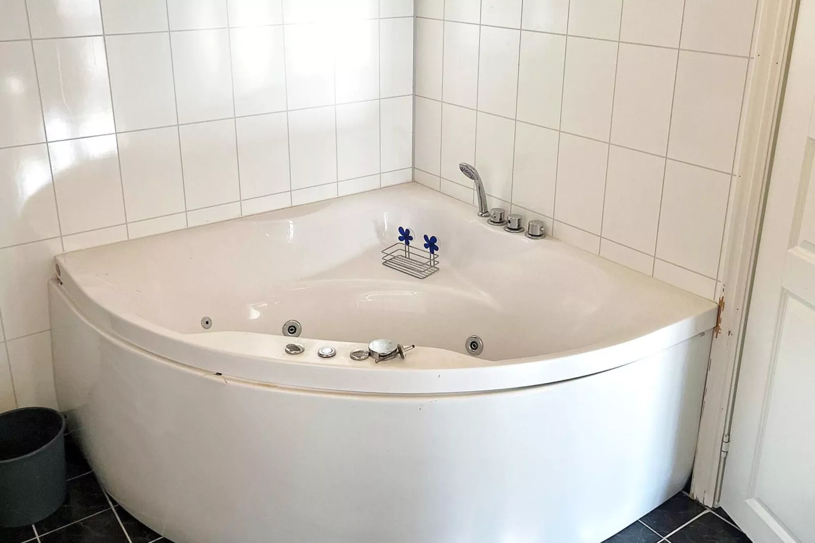 9 person holiday home in Austefjorden-By Traum-Spa