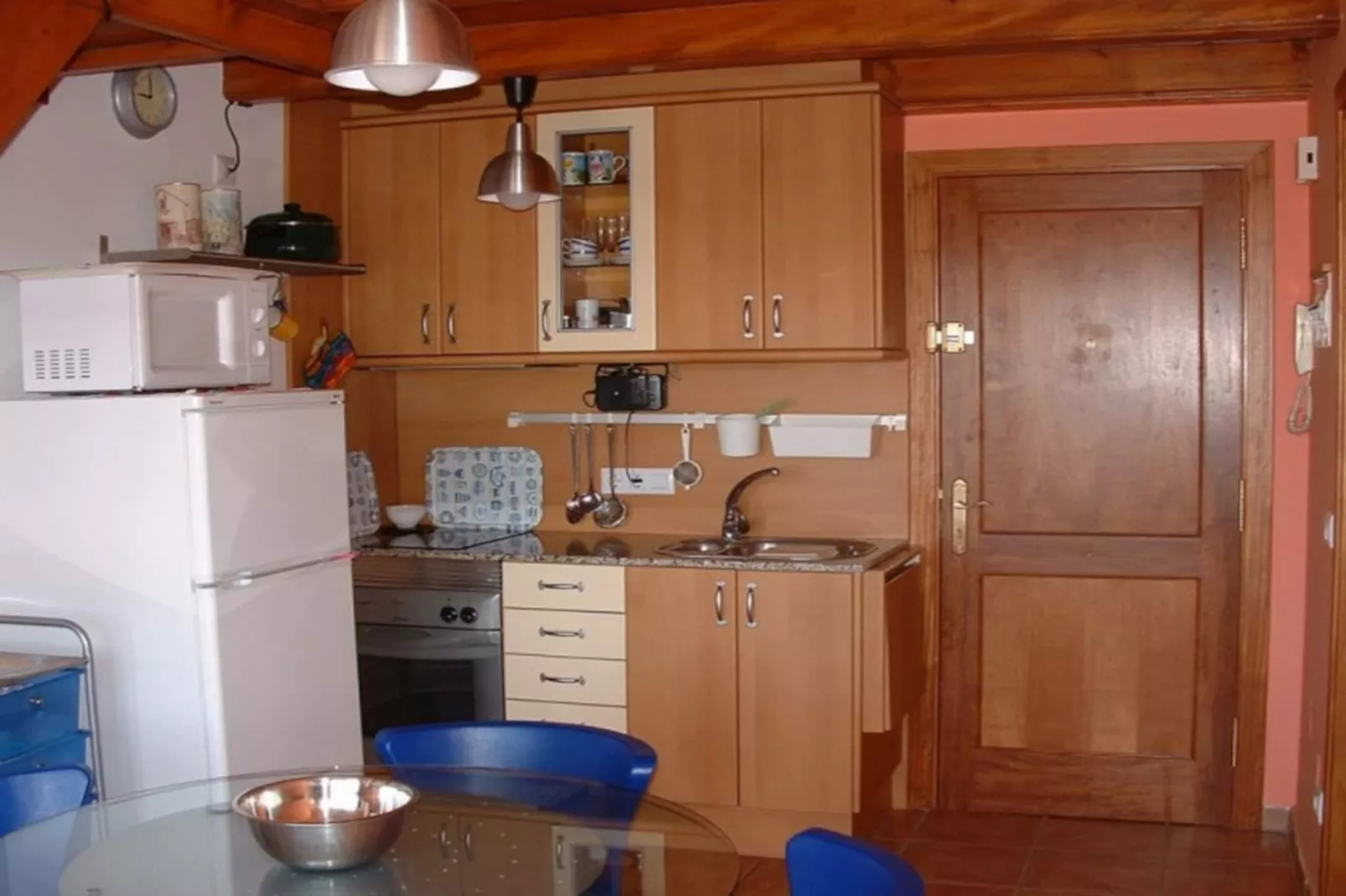 OLYMPIA I 108-Kitchen