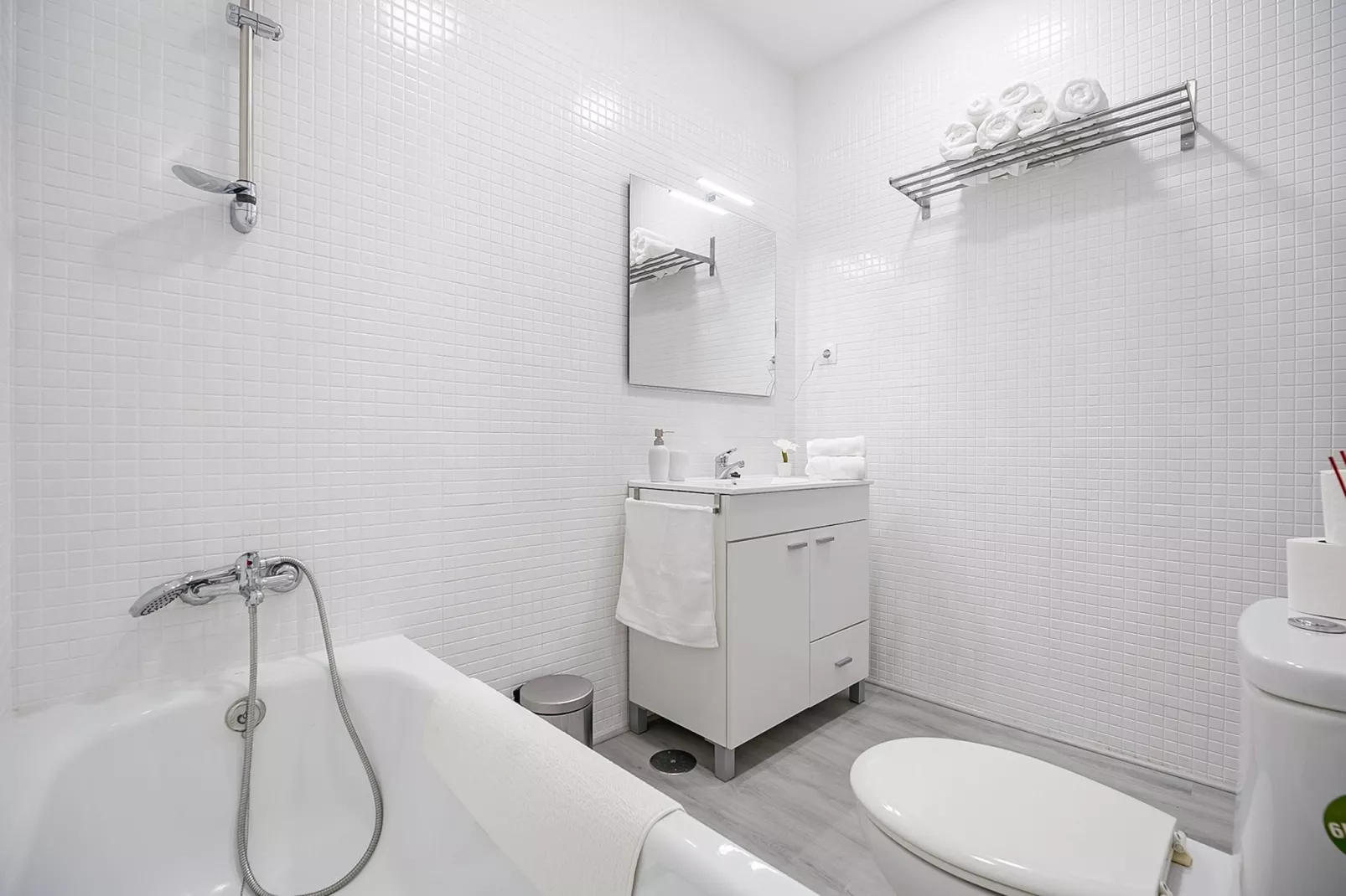 Tossa E-Bathroom