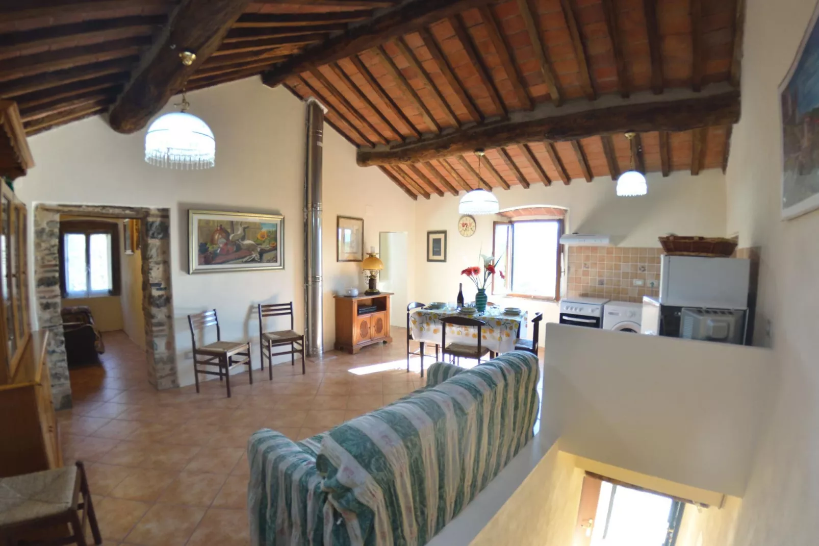 Renzo Due-Living room