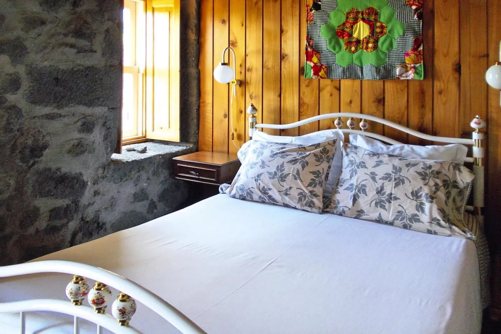 Ferienhäuser Adegas do Pico in Prainha // Adega T2 70-90m2 / sea-Bedroom