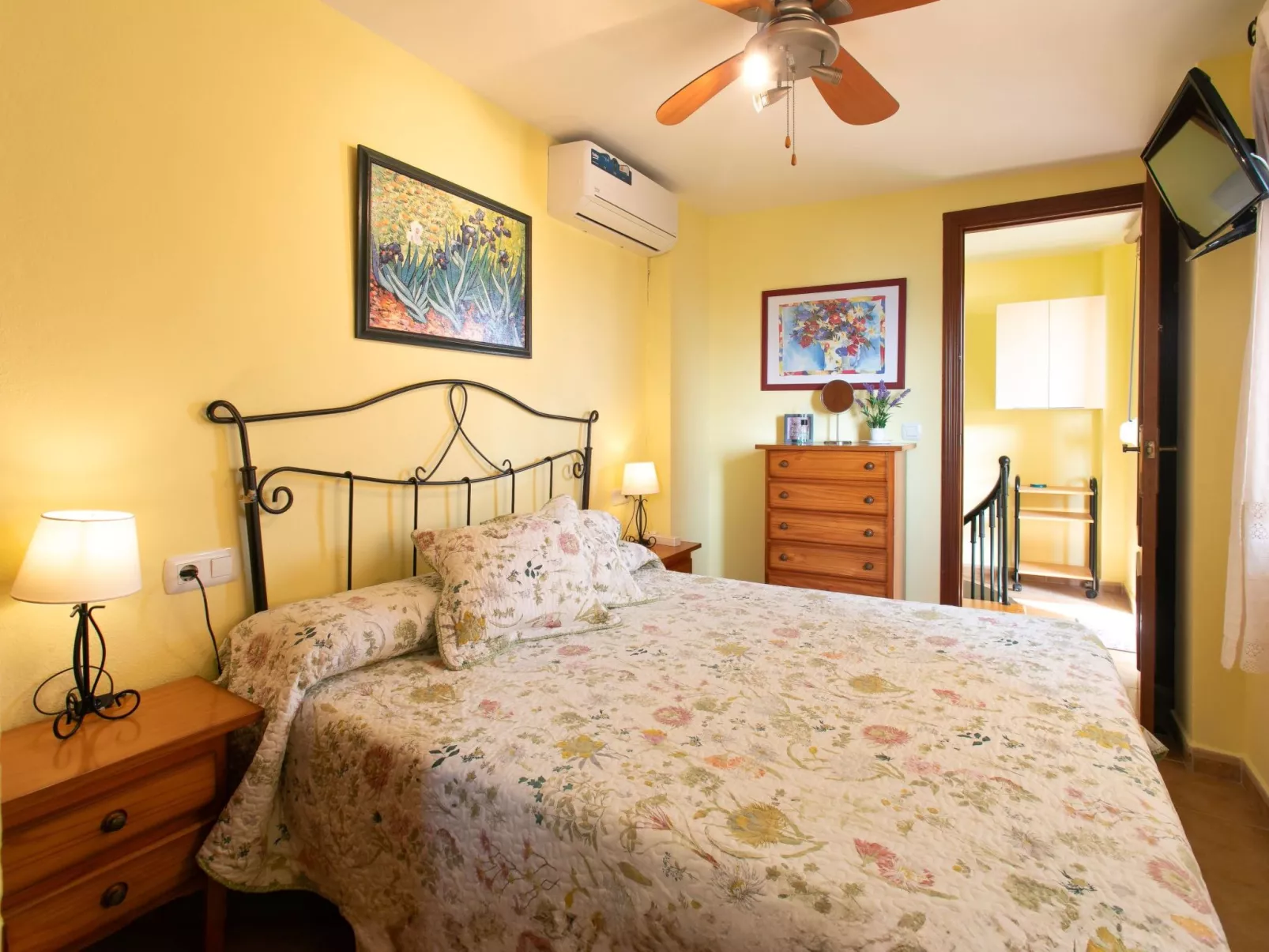 Acosta beachfront-Inside