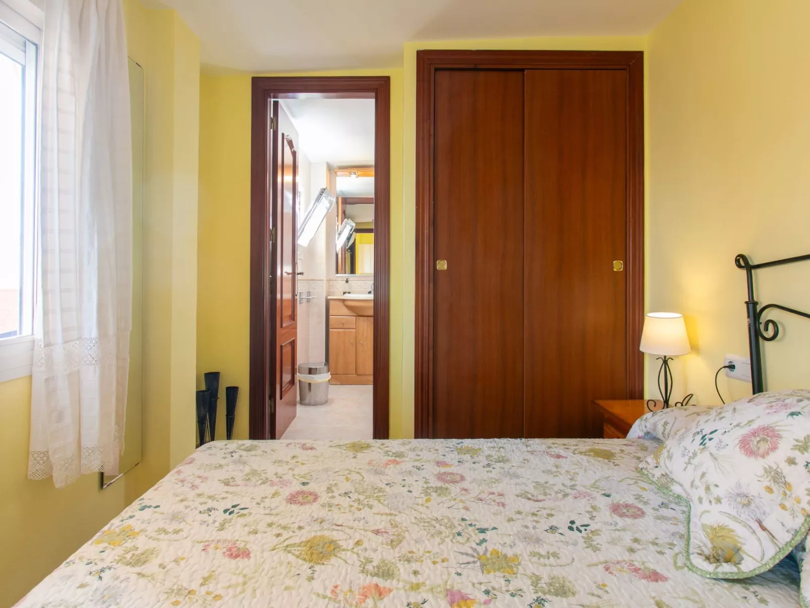 Acosta beachfront-Inside