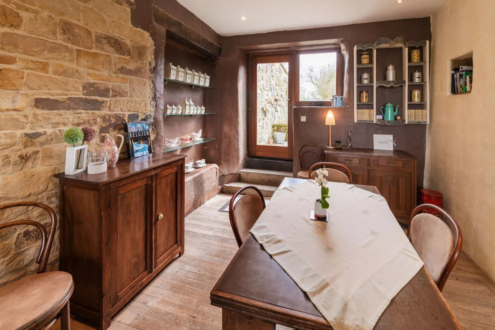 Ramelot gite carpe diem-Dining room