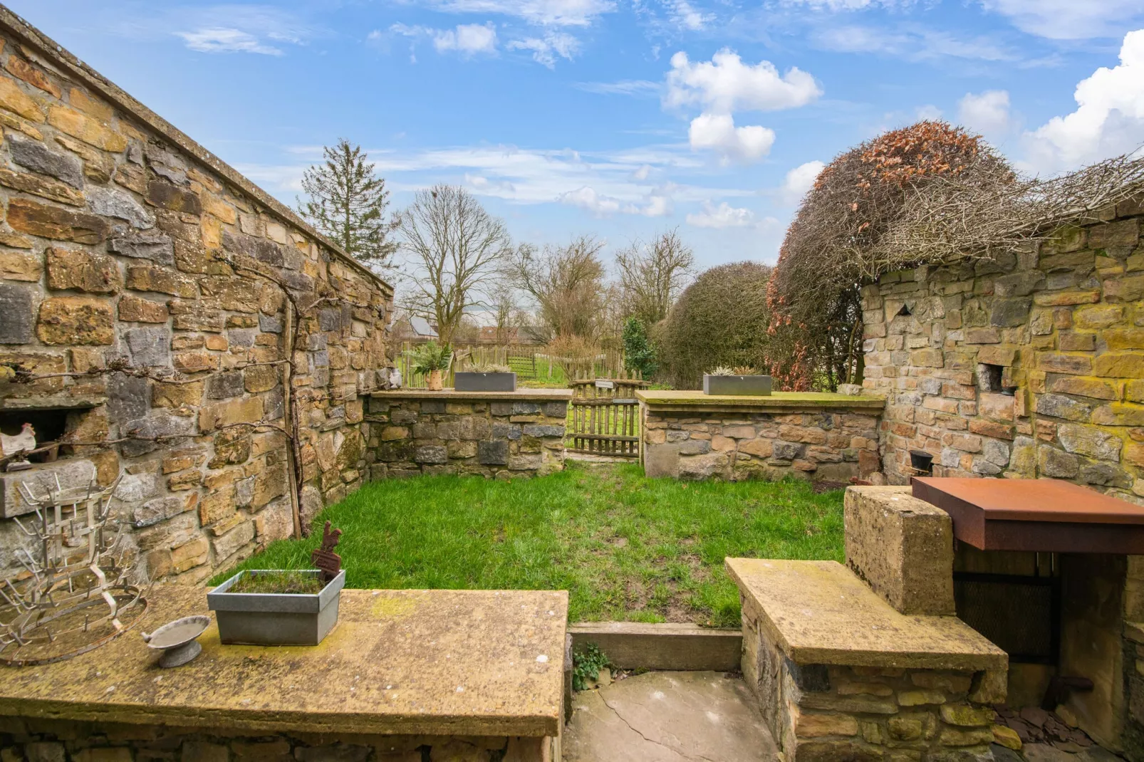 Ramelot gite carpe diem-Gardens summer