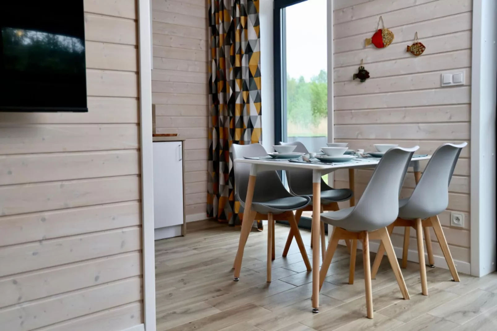 Połowa domu wakacyjnego przy plaży w Stepnicy-Dining room
