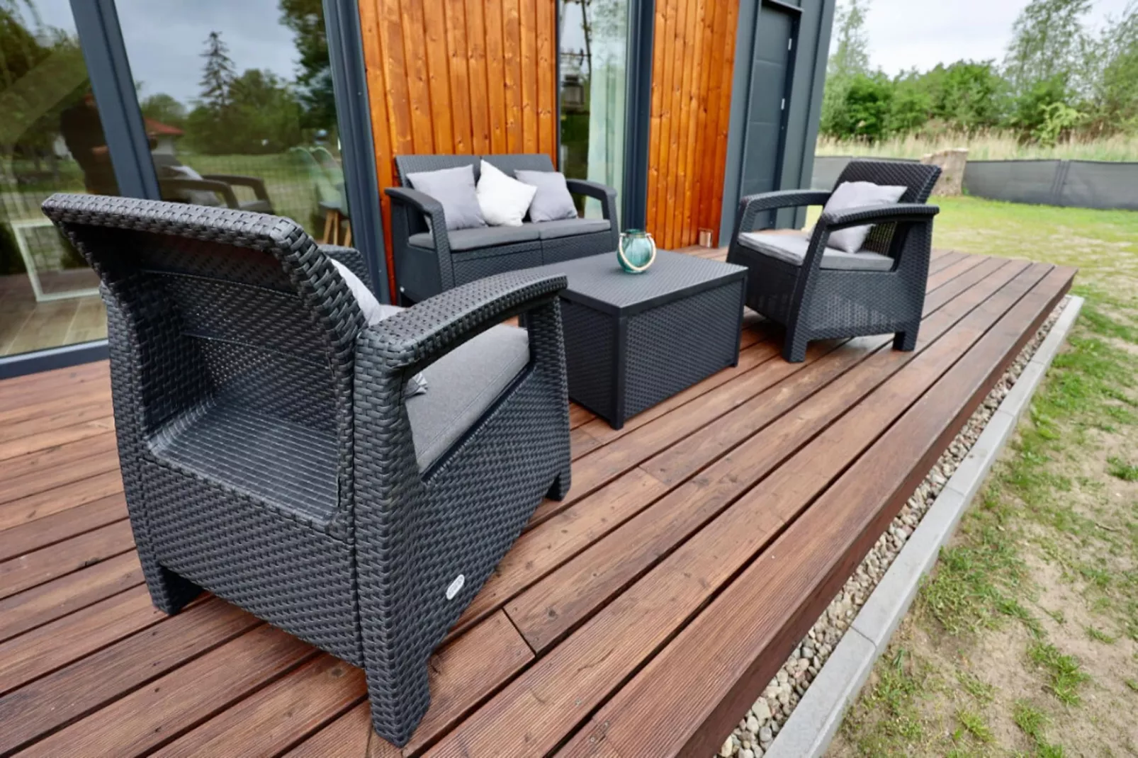 Połowa domu wakacyjnego przy plaży w Stepnicy-Terrace balcony