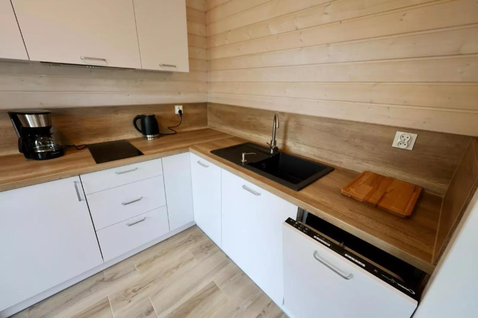 Połowa domu wakacyjnego przy plaży w Stepnicy-Kitchen