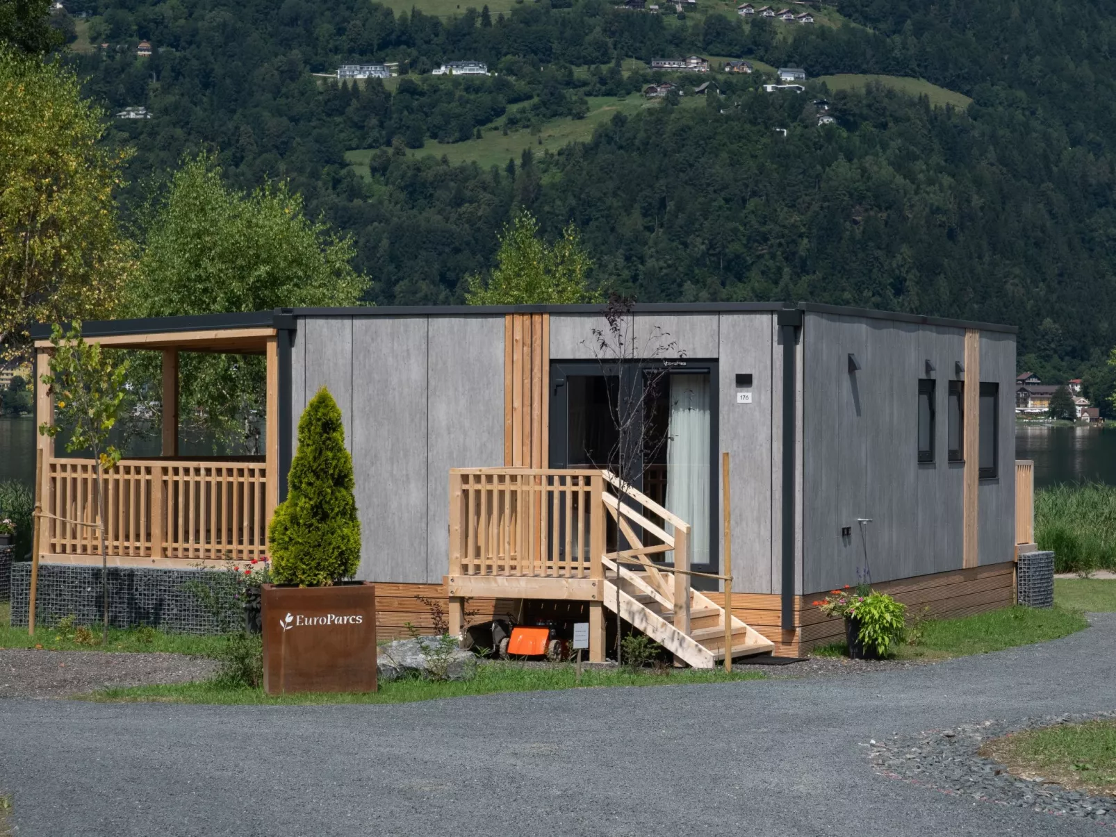 Cottage Hottub 4