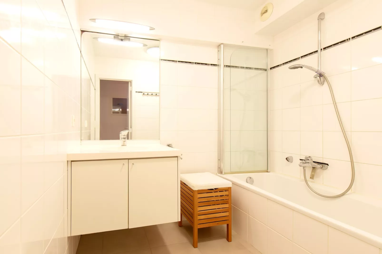 SEASIGHT 0301/ 3B-Bathroom