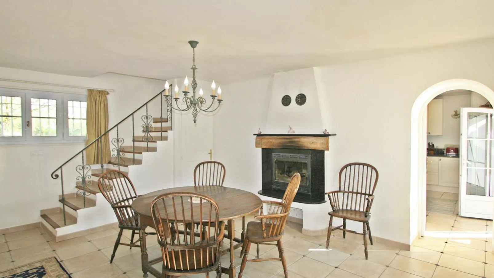 Mas de la Peirouard-Dining room