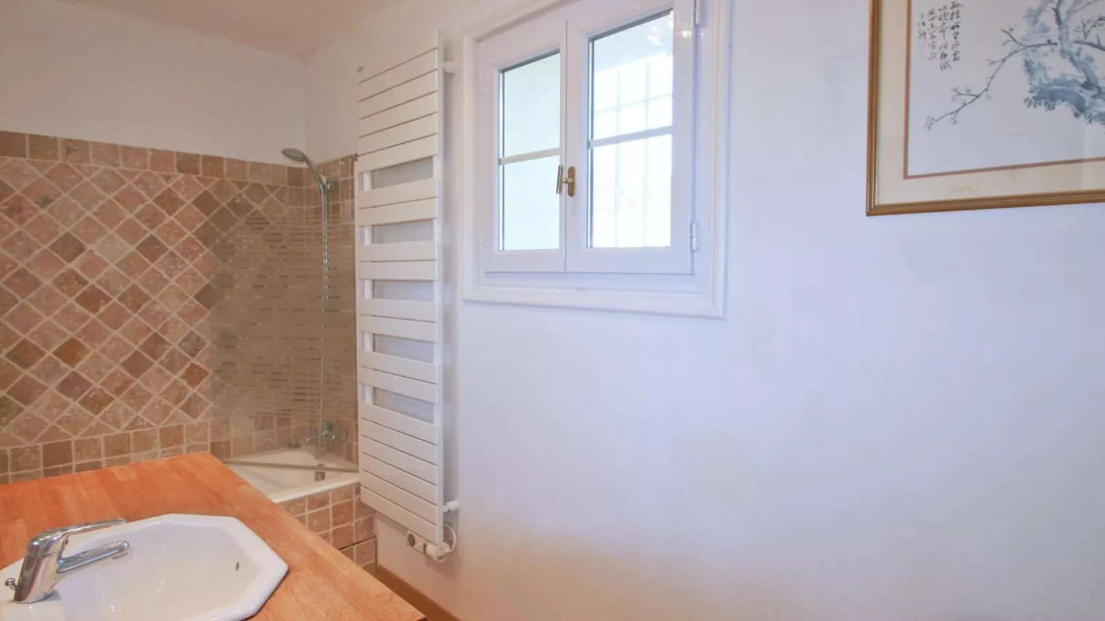 Mas de la Peirouard-Bathroom