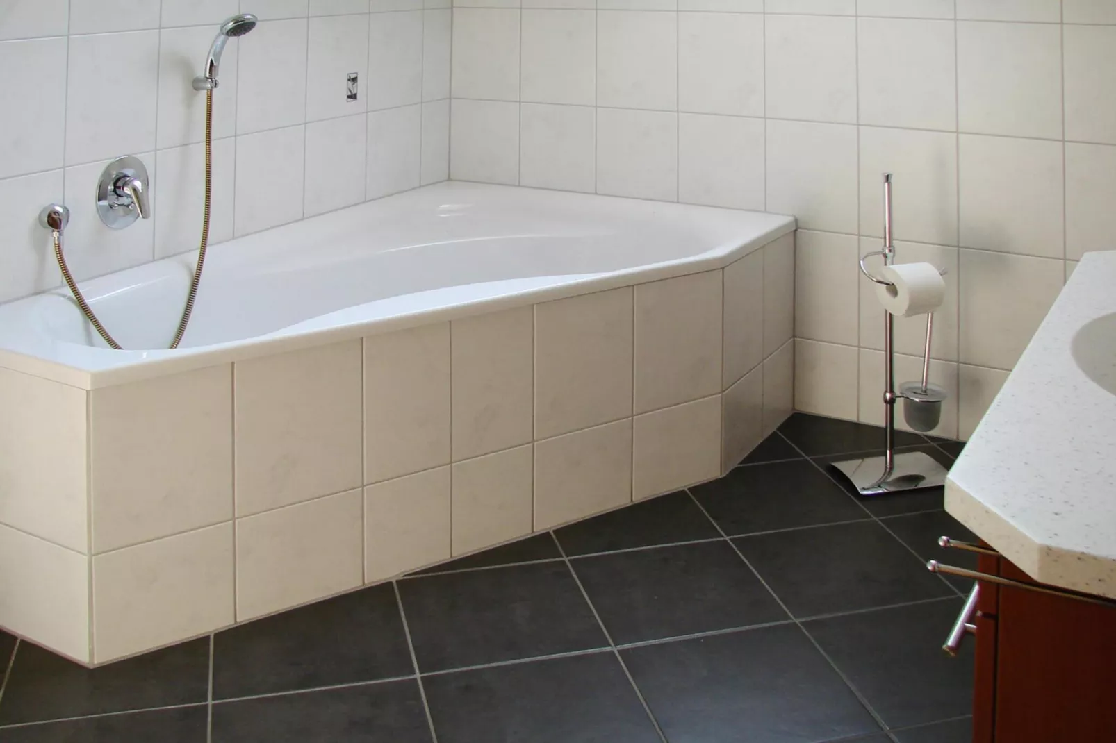 OG 45 qm-Bathroom