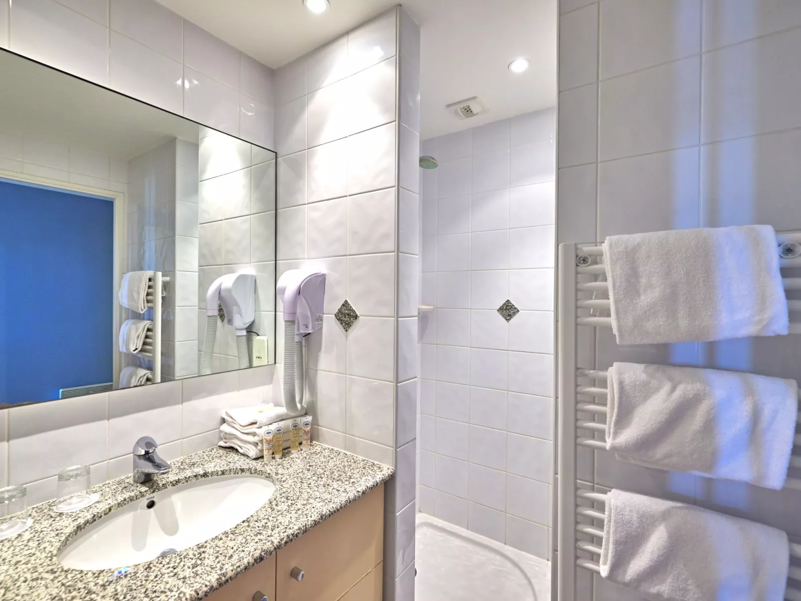 Reine Marine - T3 Balcon Lat. Mer-Inside