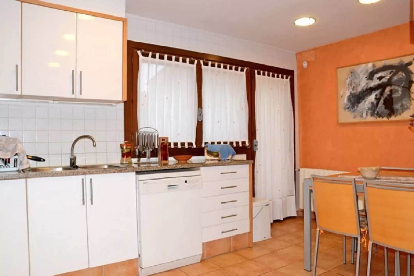 CAN COLL PERATALLADA-Kitchen
