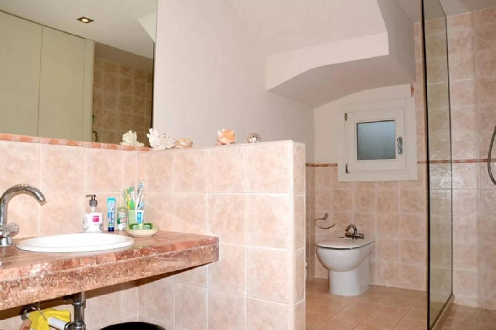 CAN COLL PERATALLADA-Bathroom