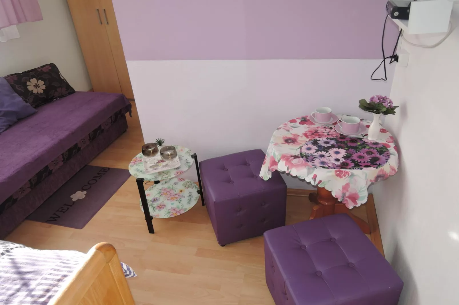 Dwójka fioletowa I piętro-Bedroom