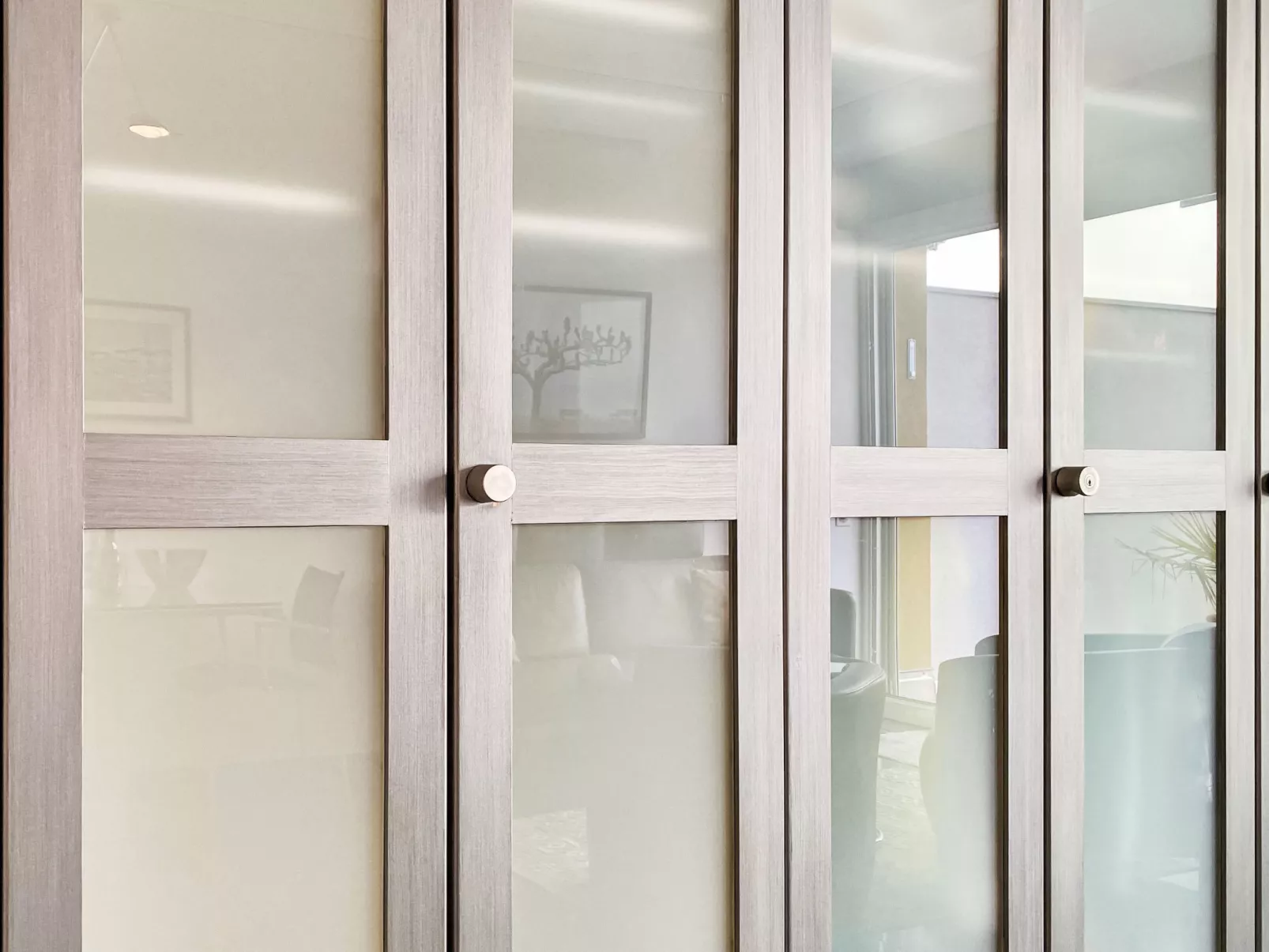 Lakeview App 501-Inside
