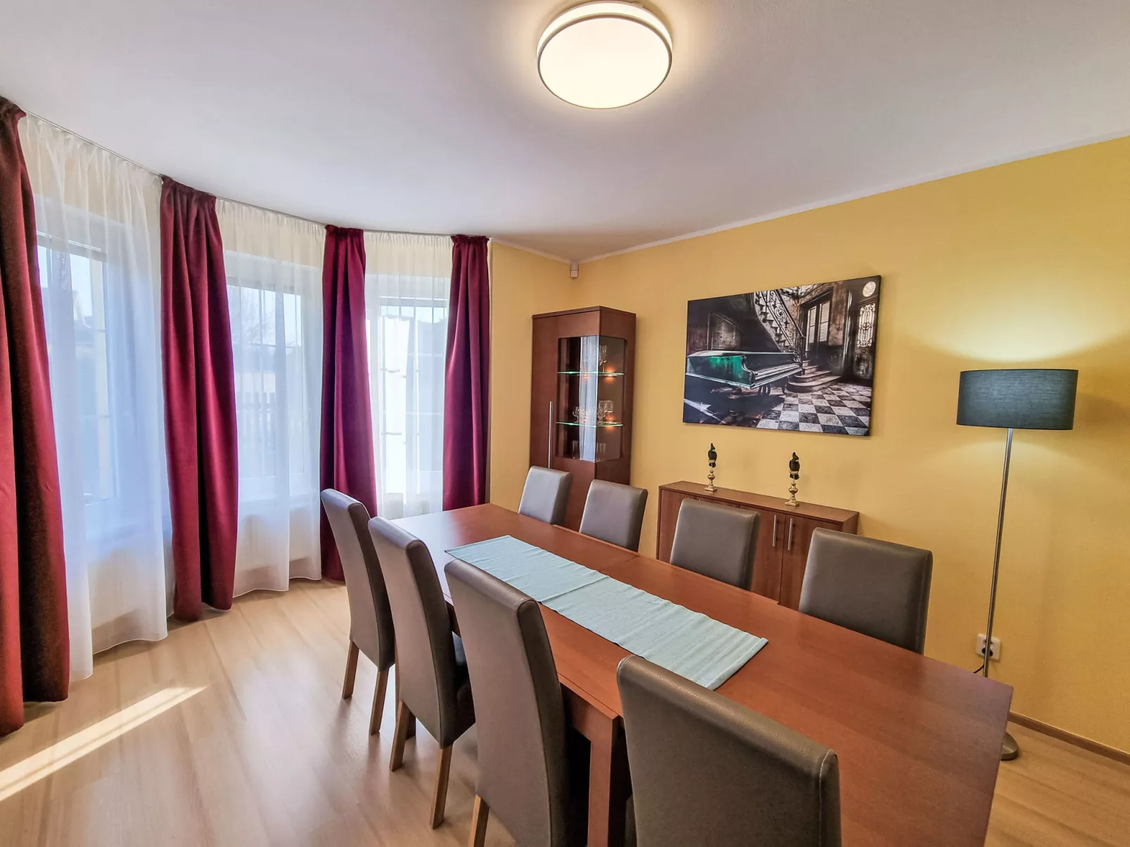 Garden & Terrace Villa-Inside