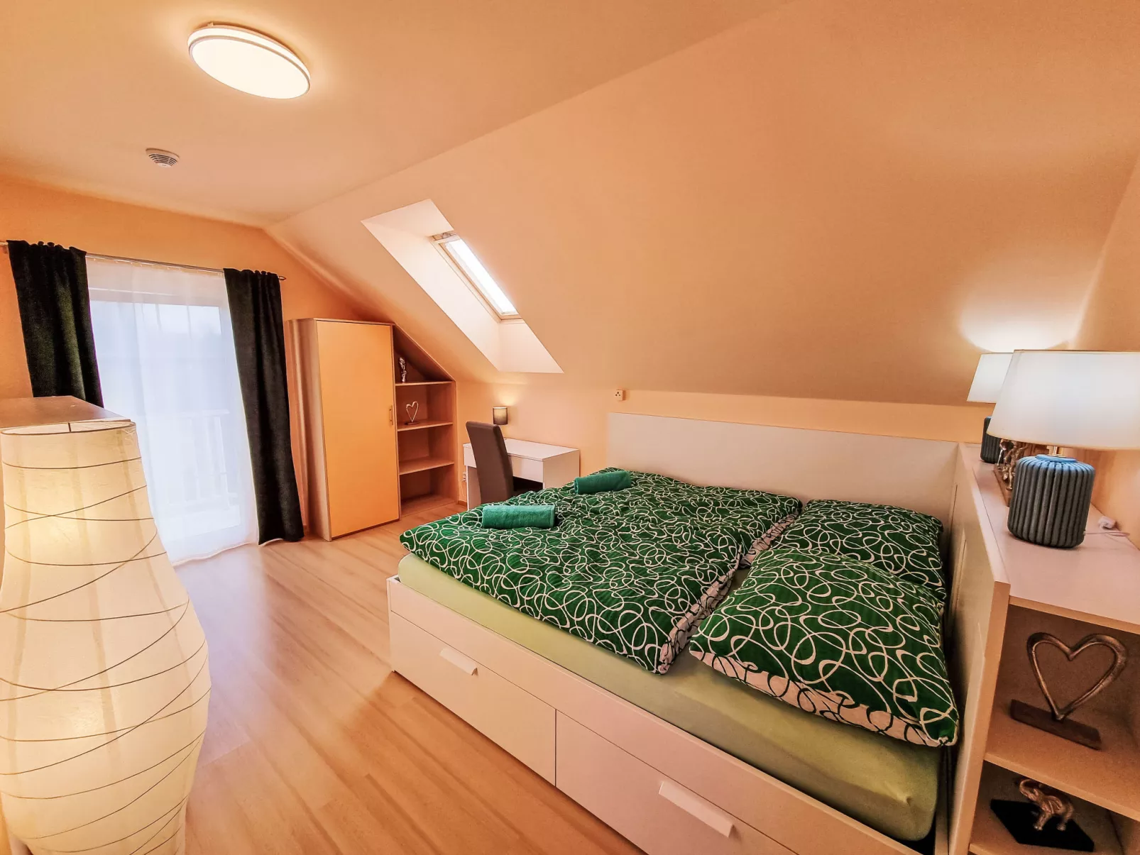 Garden & Terrace Villa-Inside