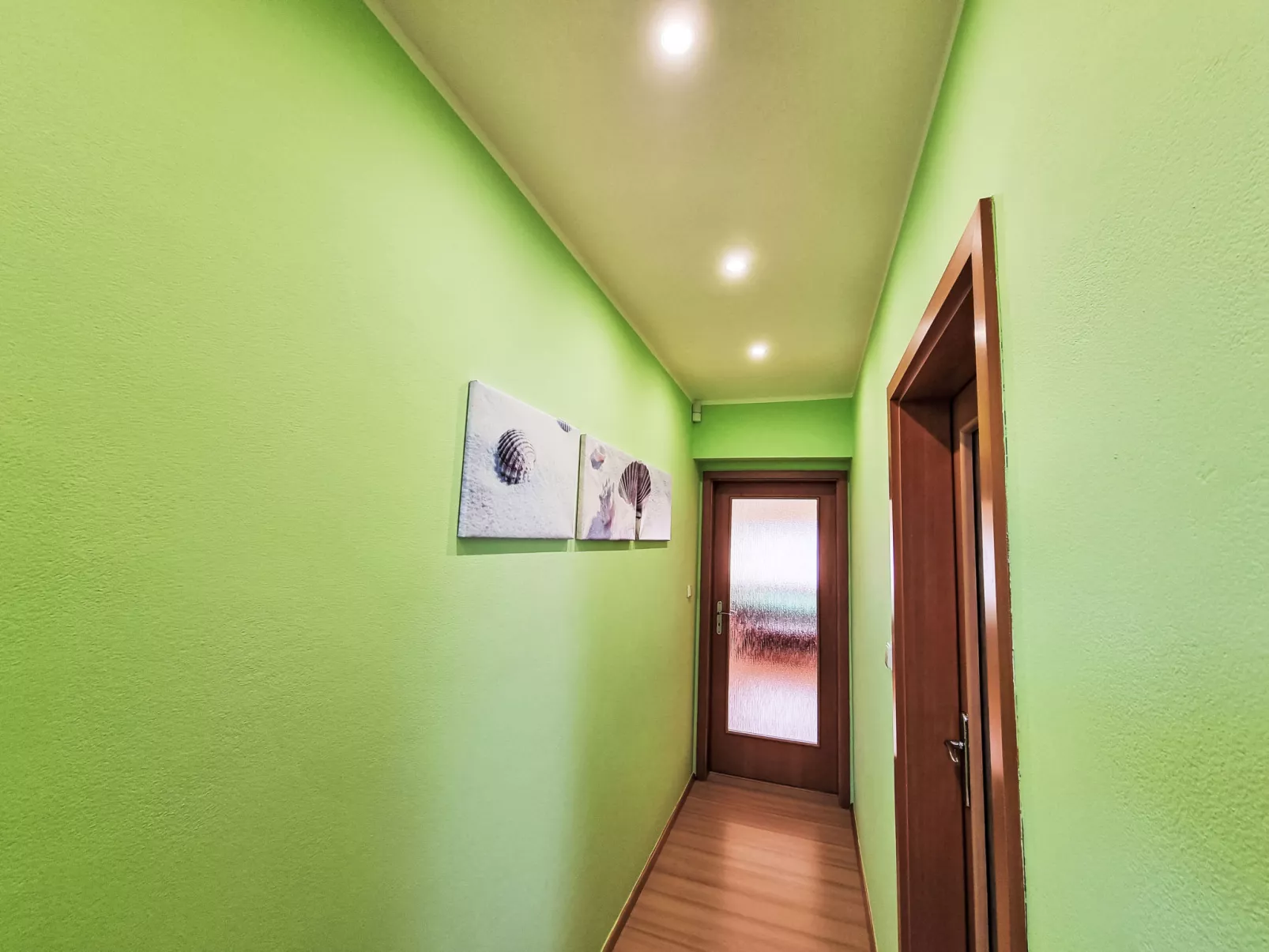 Garden & Terrace Villa-Inside