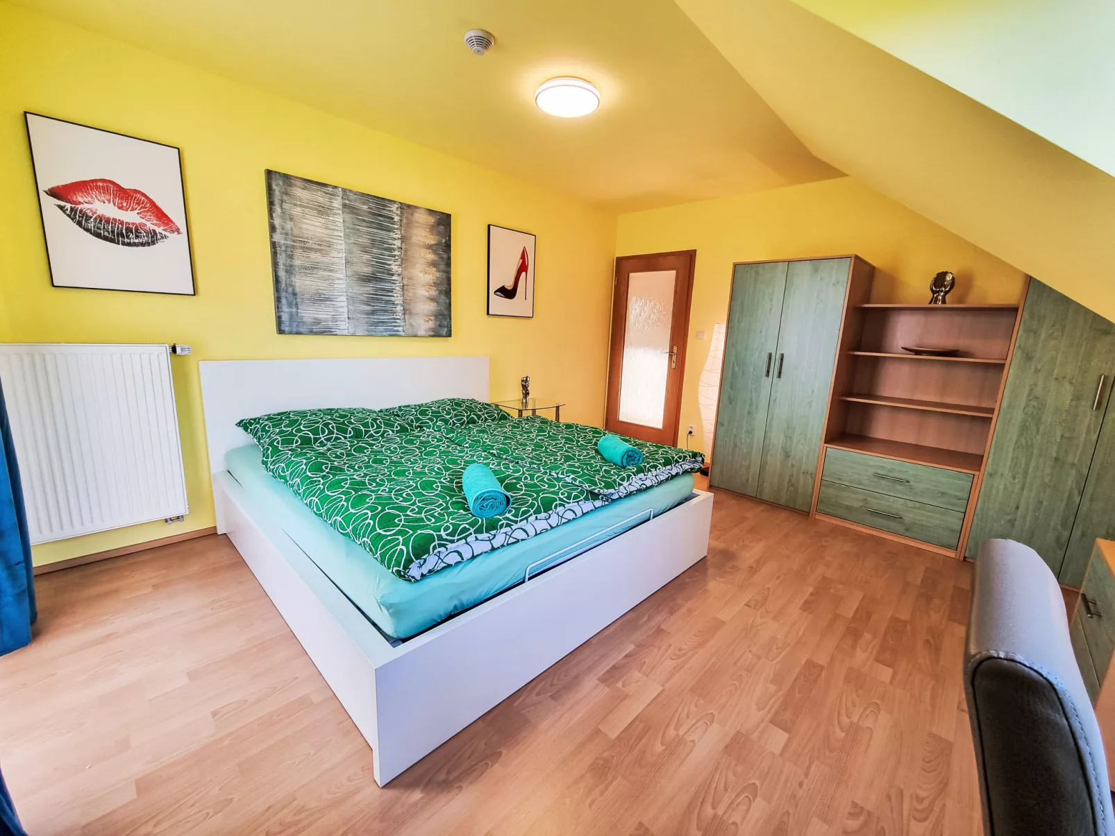 Pool & Garden Villa-Inside