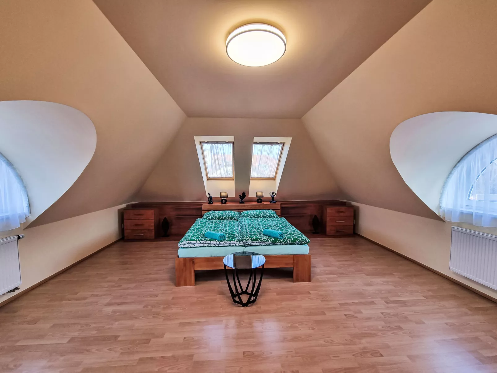 Pool & Garden Villa-Inside