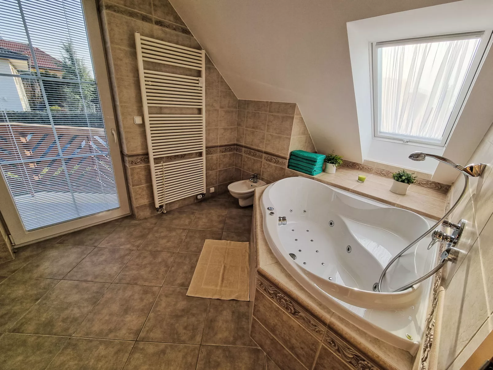 Pool & Garden Villa-Inside
